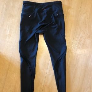 Calia by Carrie Underwood leggings w/ pockets